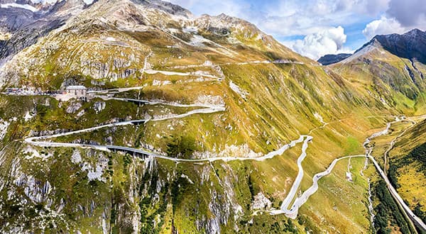 Alpenpassen rijden met de motor: Grimsel, Furka en Gotthard op één dag