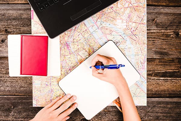 Hoe ik mijn volgende motorreis plan: routes, hotels en voorbereiding